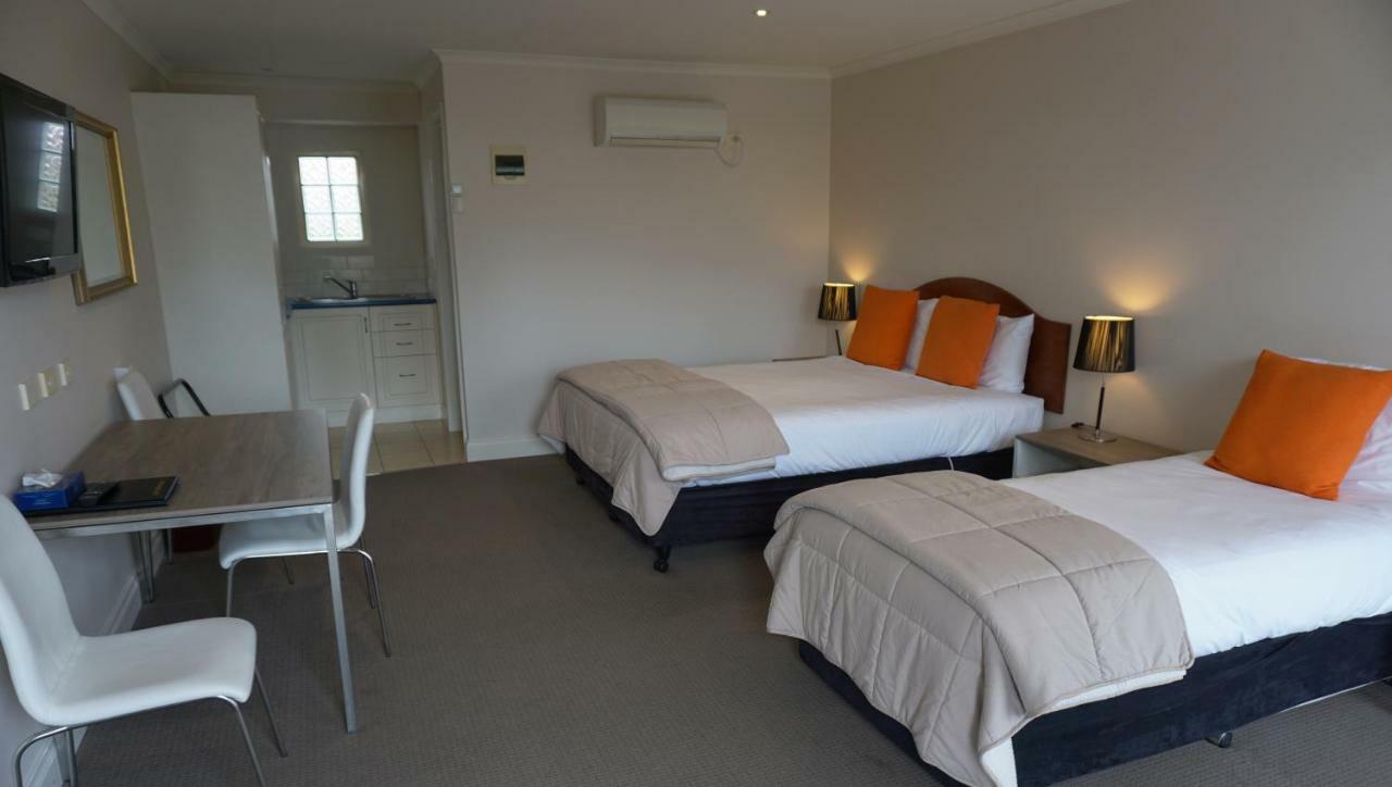 Ashmont Motel And Apartments Port Fairy Kültér fotó
